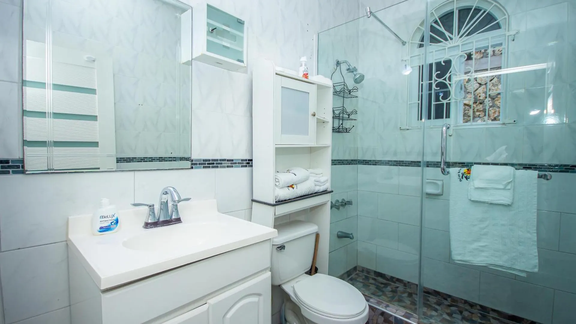 Ocho Rios Columbus Heights Secluded Luxurious Studio Sky Castles Ocean View Apartment 0*, Ocho Rios Jamaica