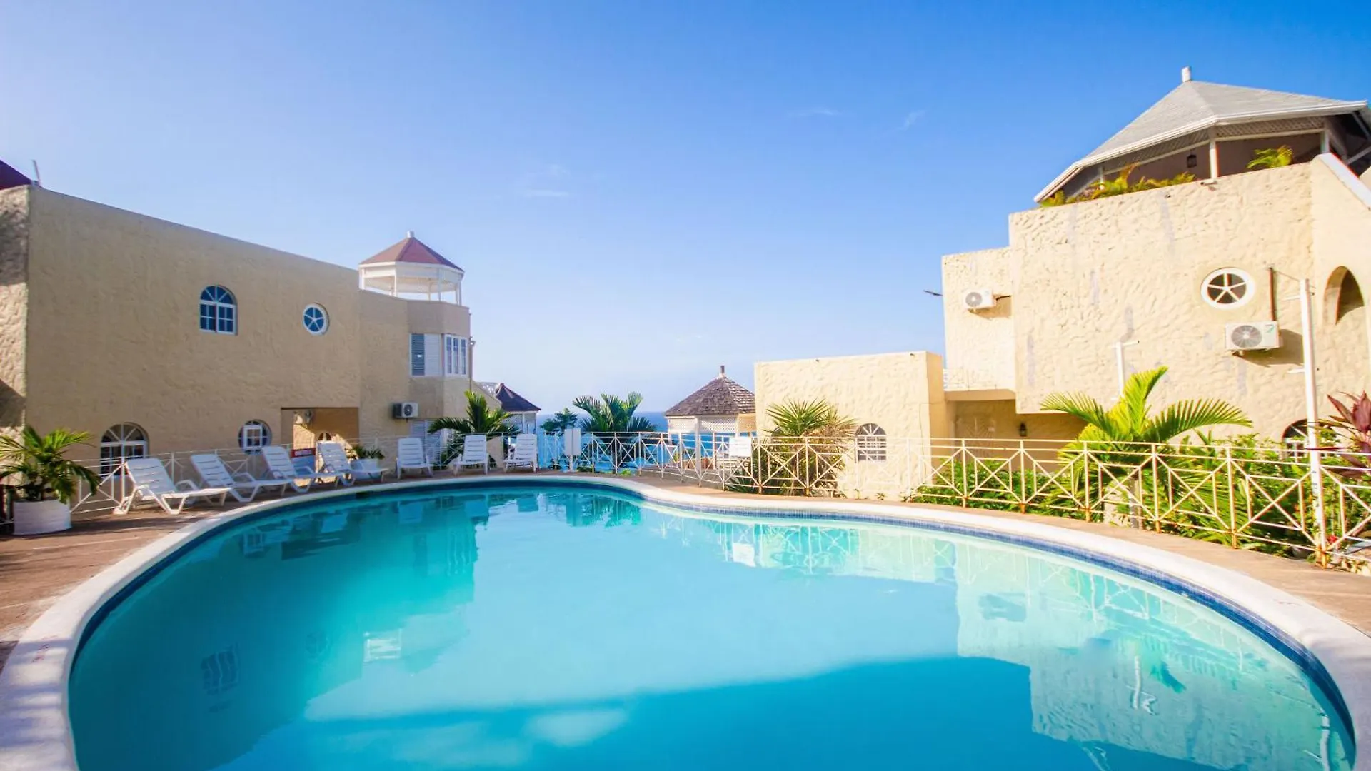 Ocho Rios Columbus Heights Secluded Luxurious Studio Sky Castles Ocean View Apartment